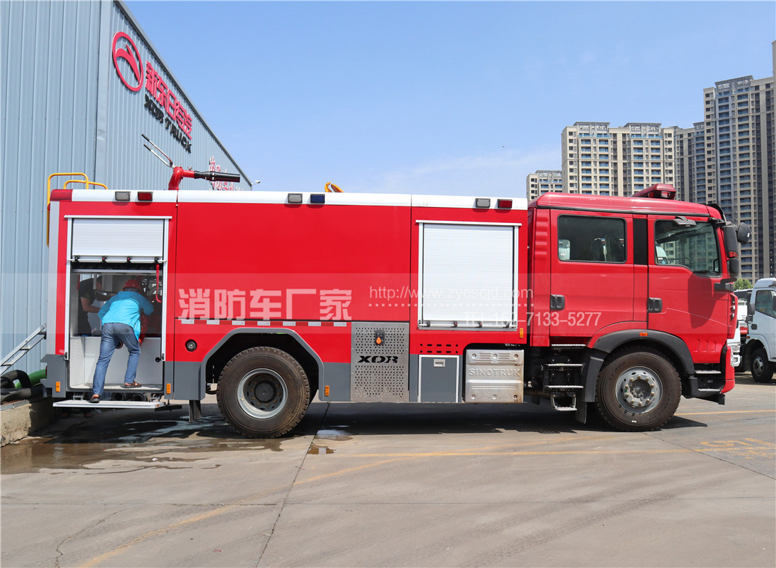 ������������8��ˮ������܇