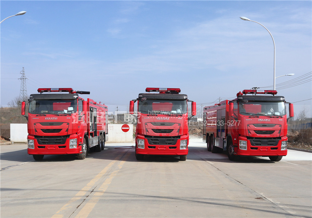 五十鈴后雙橋干粉泡沫聯(lián)用消防車 五十鈴后雙橋干粉泡沫聯(lián)用消防車